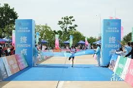 斗地主中什么时候该压（斗地主里何时该跟压？）